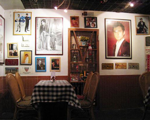 Lucy's (Cafe Bar)