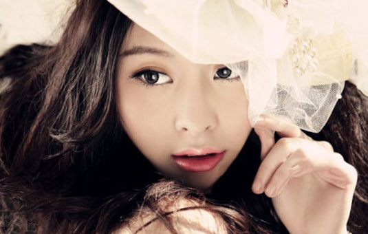 Beautiful Budding Model: College Beauty Hu Wanqing