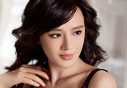 Little Gong Li ( 周显欣 )