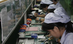 Shenzhen to Raise Minimum Wage to 1500 RMB Next Year