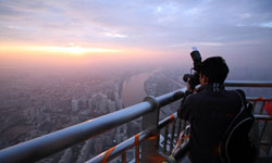World’s Tallest Outdoor Viewing Platform Finally Opens on Guangzhou Tower 