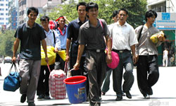 China’s Migrant Workers Reach 128 Million, Inflating Urbanisation Rate