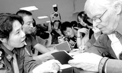 Foreign Workers Switching Companies Must Update Their Residence Permit