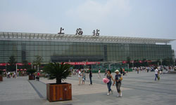 Spring Festival Procedures for Entering the Shanghai Railway Stations