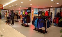 BLACK YAK Opens First Store in Lhasa 