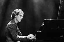 Luxembourg Pianist Michel Reis Performs on May 26