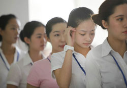 Recuiting for Air Stewardess in China Shouthern Airline