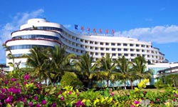 Sanya Hotel Awarded “China Hotel Golden Star Award”