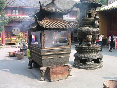 incense at Putuoshan temple