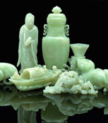 Chinese Antiques on Display in Hangzhou