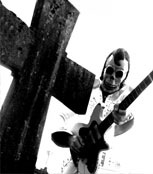 Dead Elvis and His One Man Grave – Jue Festival