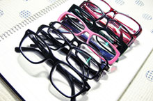 Four Eyes on Mingjingyuan – Navigating Beijing’s Glasses Paradise 
