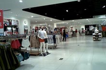 Shopping in Zhengzhou: The 4 Most Popular Malls