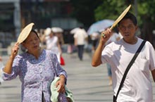 Surviving Summer in a Chongqing Furnace