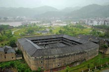 Weiwu, Why Not? Touring Hakka “Earth Houses” in Meizhou