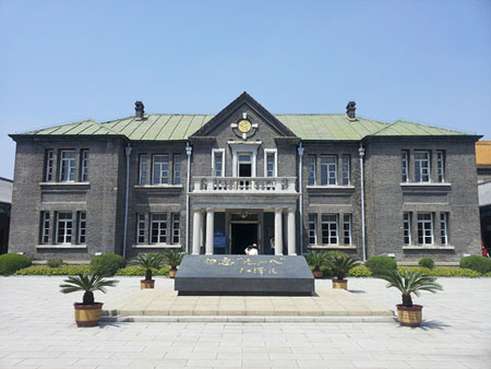 Manchukuo Changchun: Architecture and History