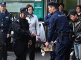 Hangzhou Man Attempts to Rob Bank with Empty Plastic Bottles