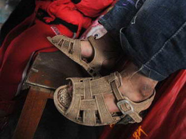 Refusal of Donations for Impoverished Guangxi School Sparks Online Suspicion