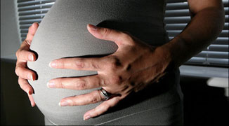 Jiangsu School Criticized for Contentious Teacher Pregnancy Permission Policy 