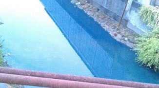 River In Shanghai Turns Bright Blue; At Least It’s Pig Free Though, Right?