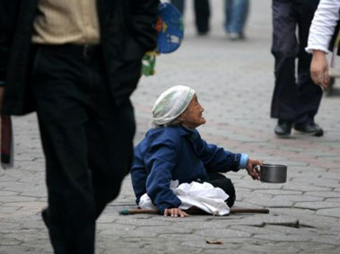 Elderly Rural Chinese Going to Southeast Asia to Work as Beggars