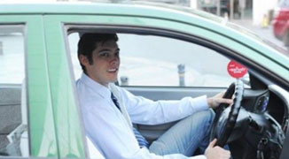 American Teacher Drives Beijing Taxi For the Day