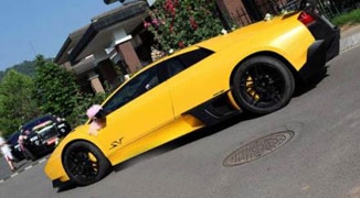 Graduate Students Steals BMW From Showroom to Show Off to Friends