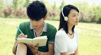 Hubei University’s Assignment: Go Meet Members of the Opposite Sex on Campus