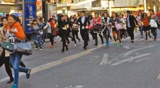 Citizens Remain in Fear After 3.01 Attack, False Alarm Raised in Chengdu Mall