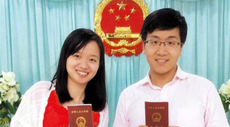 Shanghai Couples Line up for Hours to Get Married on Lucky Date 520