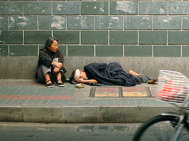 From Syndicates to Child Maiming: Should You Give to Beggars in China?
