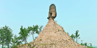 Floating Tower in Shanxi Grabs Attention of Netizens