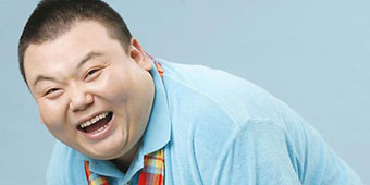 CCTV Host Liu Gang Caught up in Hotel Employee Suicide Scandal 