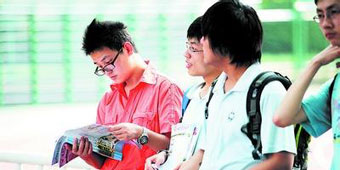 18 Year Old Boy Commits Suicide after Lying about Gaokao Score