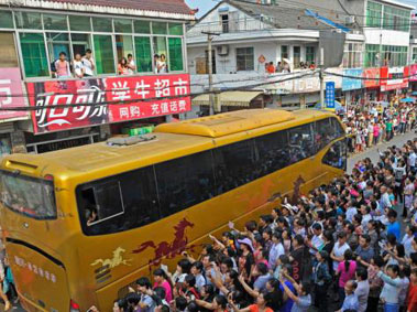 Megaphones & Giant Class Sizes: Have Chinese “Super Schools” Gone Too Far?