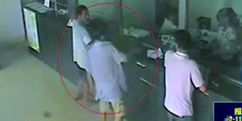Man Robs Bank With Knife, Teller Asks Him to Wait and Queue