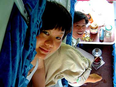 Spring Festival Travel Guide to Destinations and Buying Train & Airline Tickets
