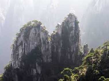 Feast Like A King for 30 Yuan: The 10 Cheapest Tourist Cities in China