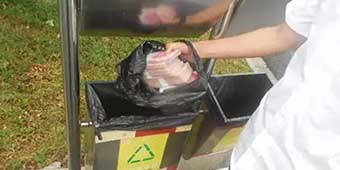 Surprise! Family With 100,000 Yuan in Black Trash Bags Accidentally Throws It Away
