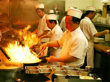 Restaurant Nightmares: Argument Between Chefs Turns Into Full-On Kitchen Scuffle 