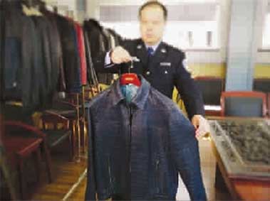 Foreign Thieves Get 10 Year Prison Sentence for Luxury Goods Shoplifting Spree