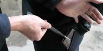 60 Year old Shanghai Pickpocket Sent to Prison for Stealing 2 Yuan	