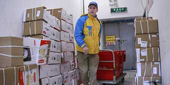 Suning Delivery Service Hires Foreign Interns for Spring Festival 