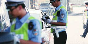 Japanese Man Fined in Hubei for Driving Without a Chinese Drivers’ License 