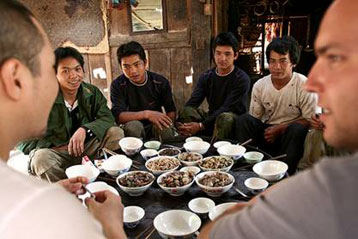 Don’t Be an Outsider in China: Six Tips to Help You Fit In
