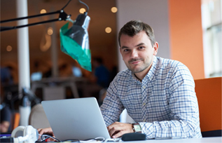 The Hidden Advantages of Being the Only Foreigner in a Chinese Office